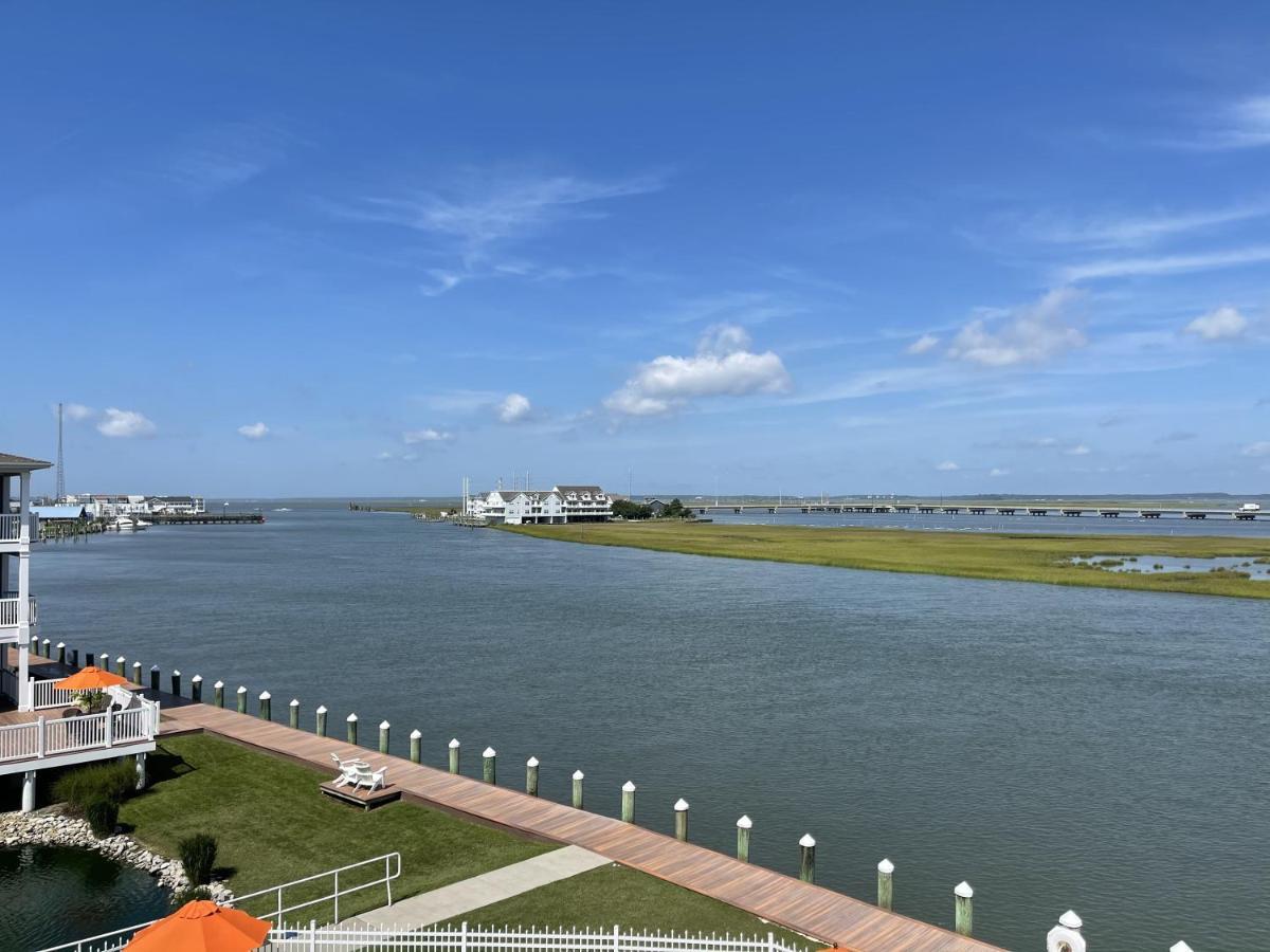 Comfort Suites Chincoteague Island Bayfront Resort Exterior photo