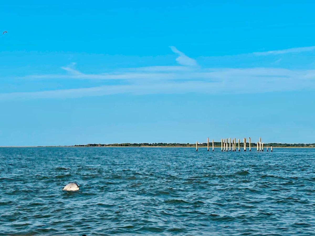 Comfort Suites Chincoteague Island Bayfront Resort Exterior photo